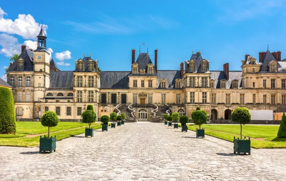 Le-chateau-de-Fontainebleau